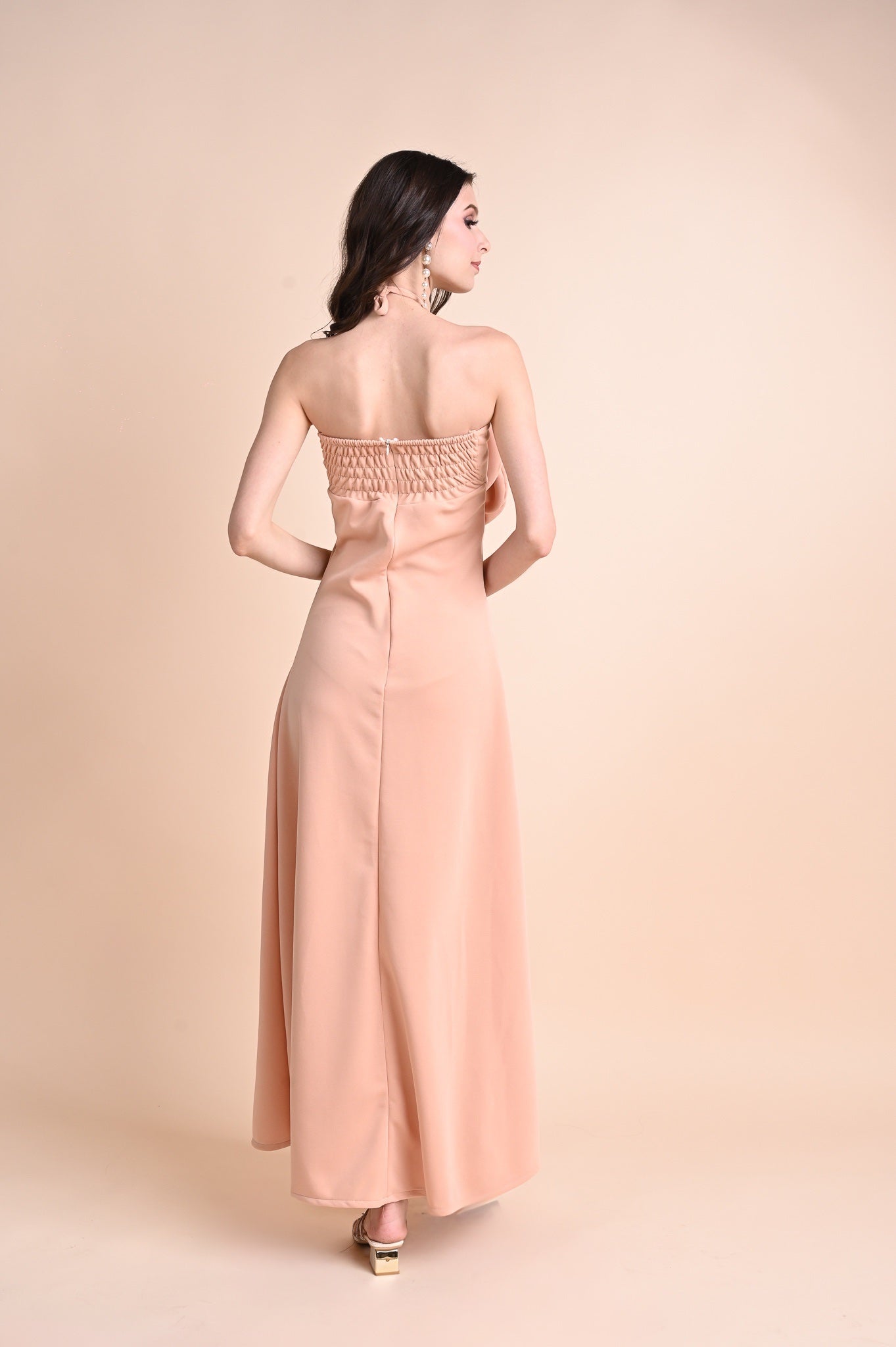 Neoprene: Viri Gown