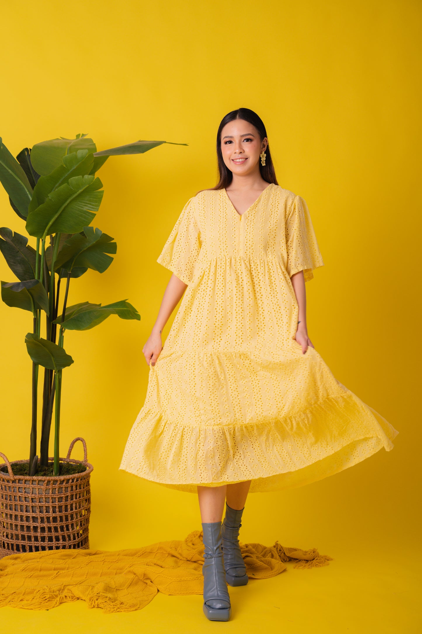 Eyelet 3: Lauren Premium Eyelet Maxi Dress