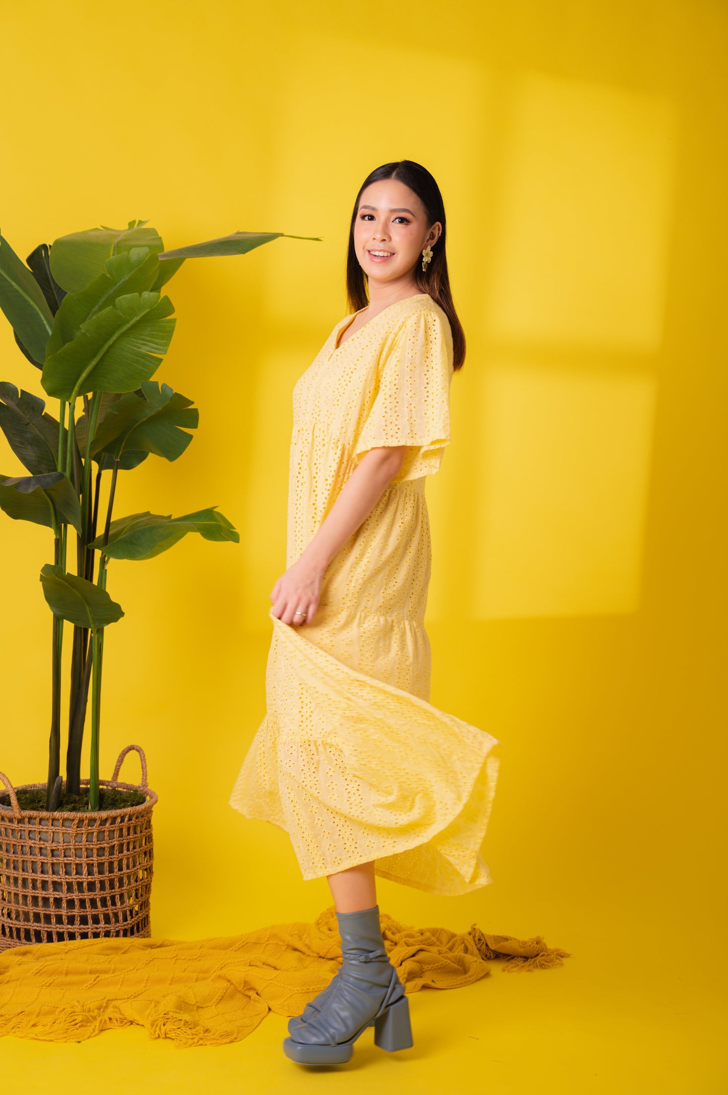 Eyelet 3: Lauren Premium Eyelet Maxi Dress